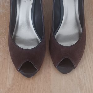 Nine West Brown Peep-Toe Heels